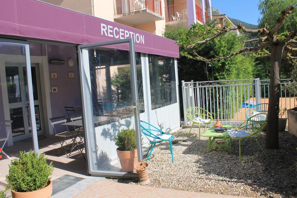 Hotel Les Canyons Du Verdon Castellane Exterior foto