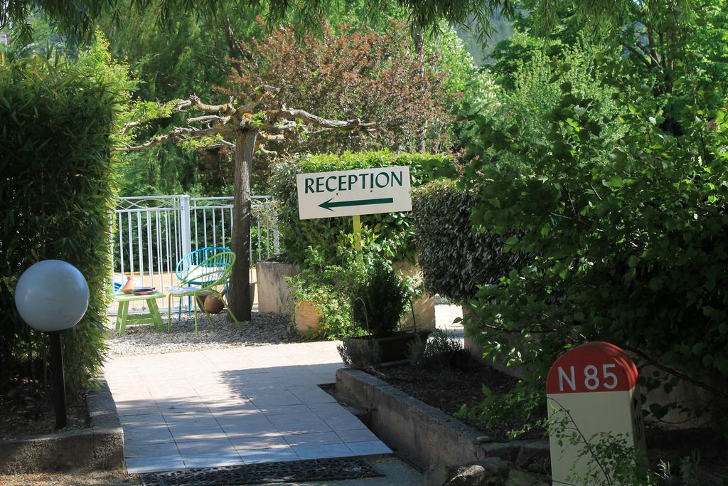 Hotel Les Canyons Du Verdon Castellane Exterior foto