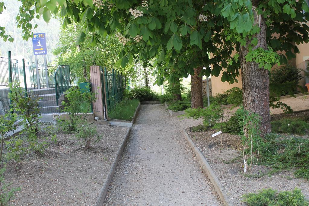 Hotel Les Canyons Du Verdon Castellane Exterior foto